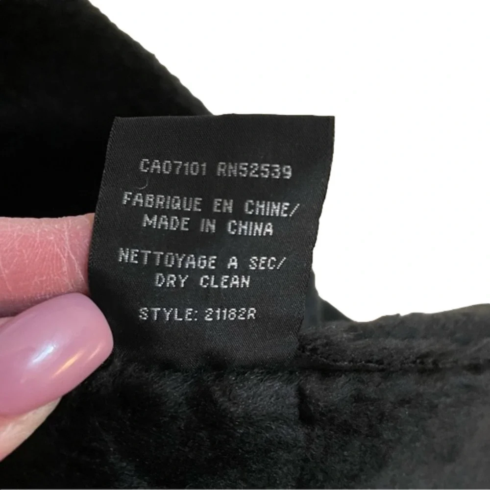 𝅺🎀 UTEX Faux Suede & Faux Fur Embroidered Sleeves Fur Cuffs Hidden Button C… - Picture 10 of 11